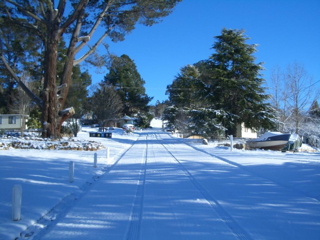 Rainbow Pines Tourist Caravan Park Adaminaby Dış mekan fotoğraf