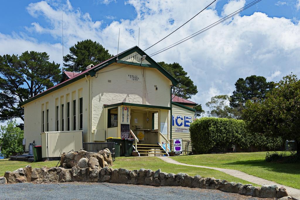 Rainbow Pines Tourist Caravan Park Adaminaby Dış mekan fotoğraf